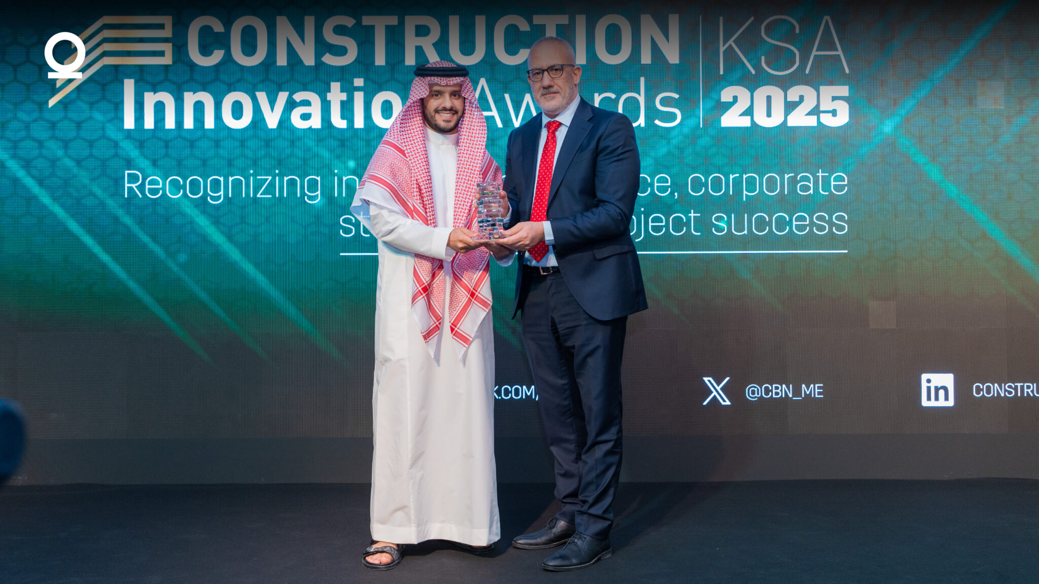 “أسس” تحصد جائزة أفضل مشروع متعدد الاستخدامات في المملكة لعام 2025م